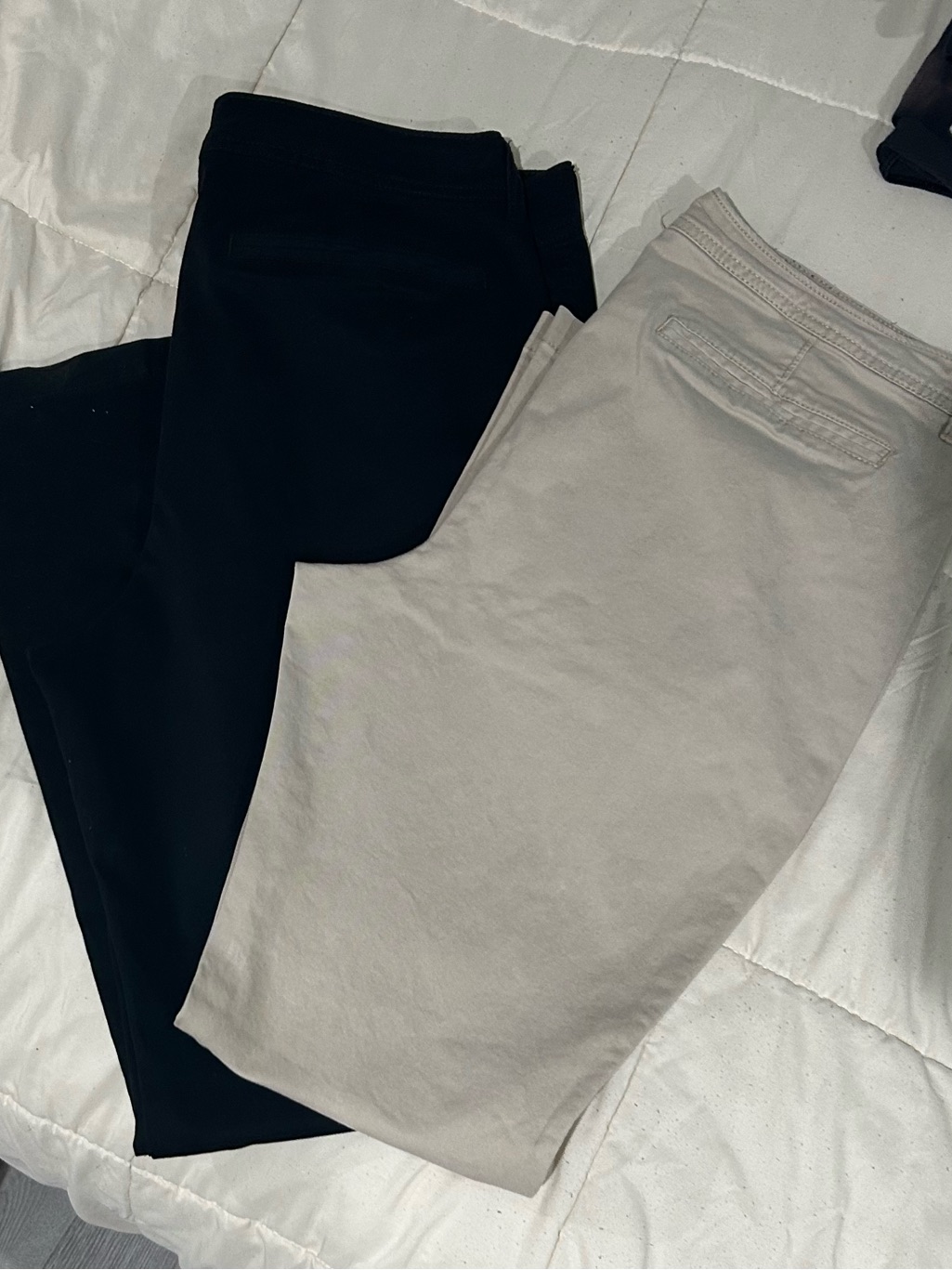 Old Navy Women’s Bootcut Khaki Pants- Black & Tan